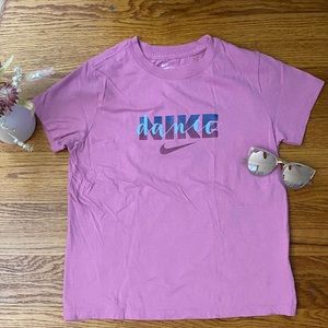 Nike shirt for girls Large